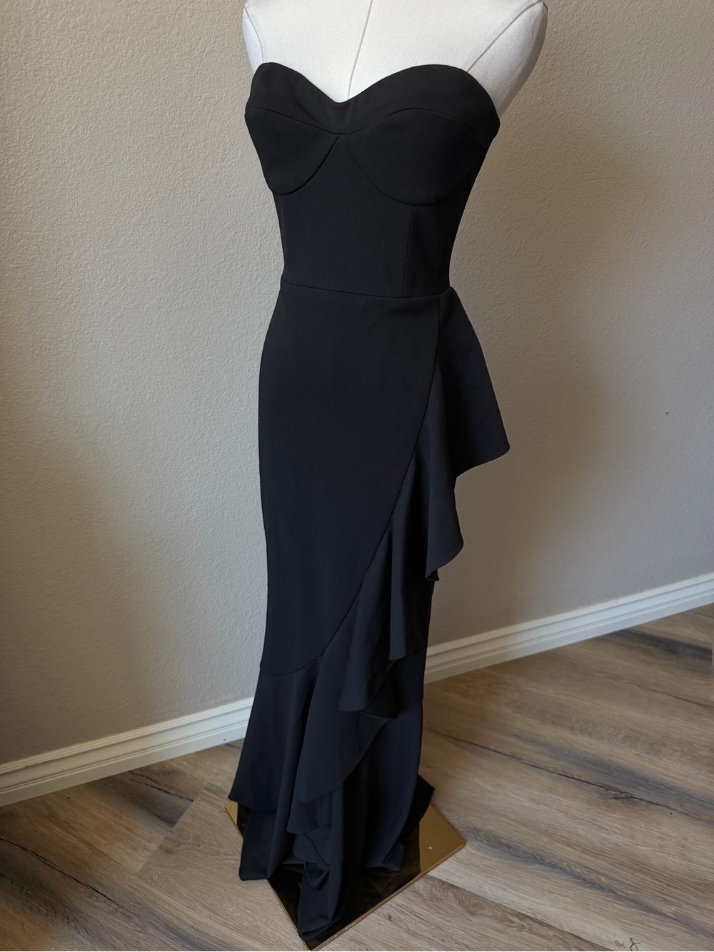 NWT Dress the Population Strapless Black Ruffle Gown Sweetheart Bodice, Small